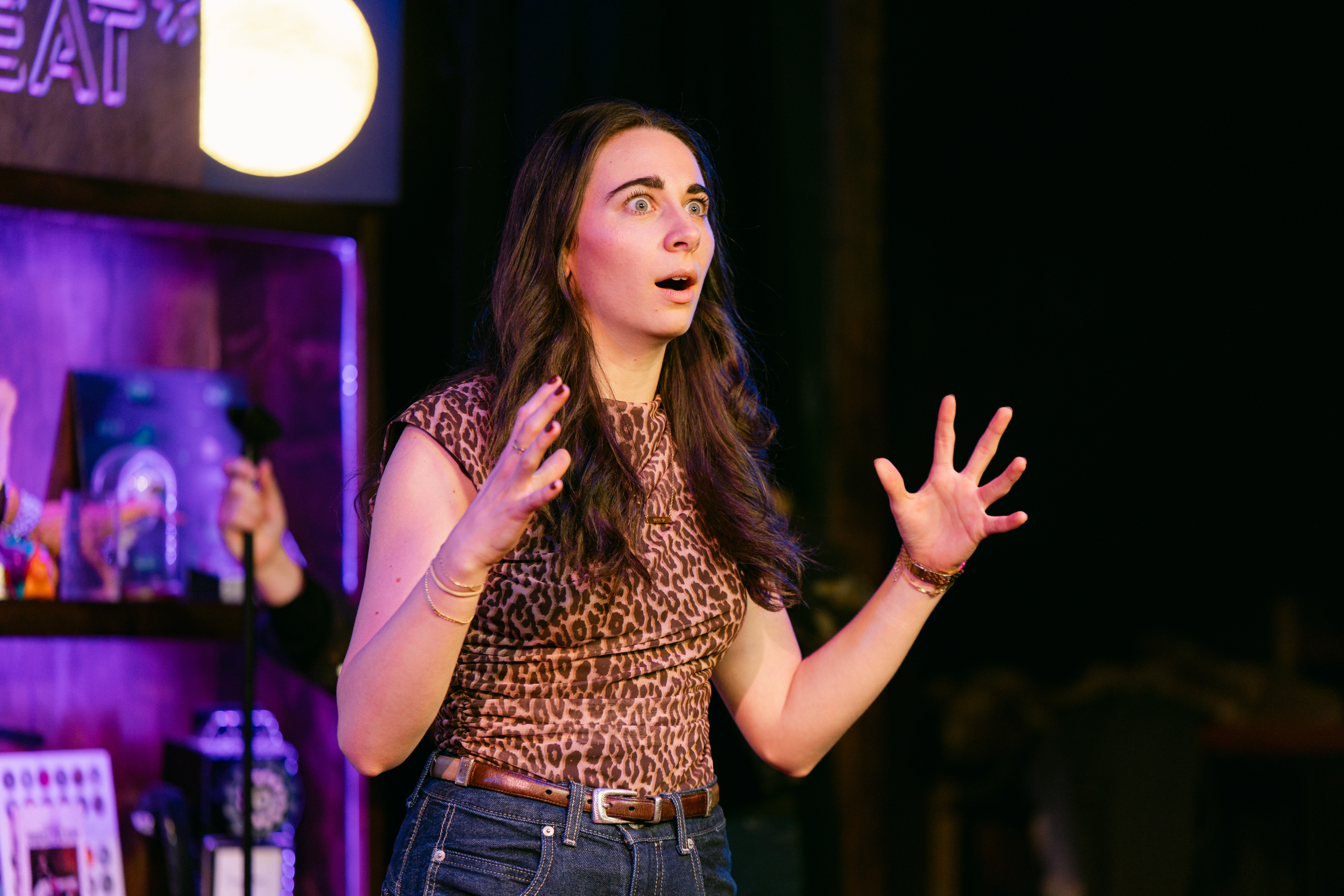 Tess Tregellas - Looking For Laughs